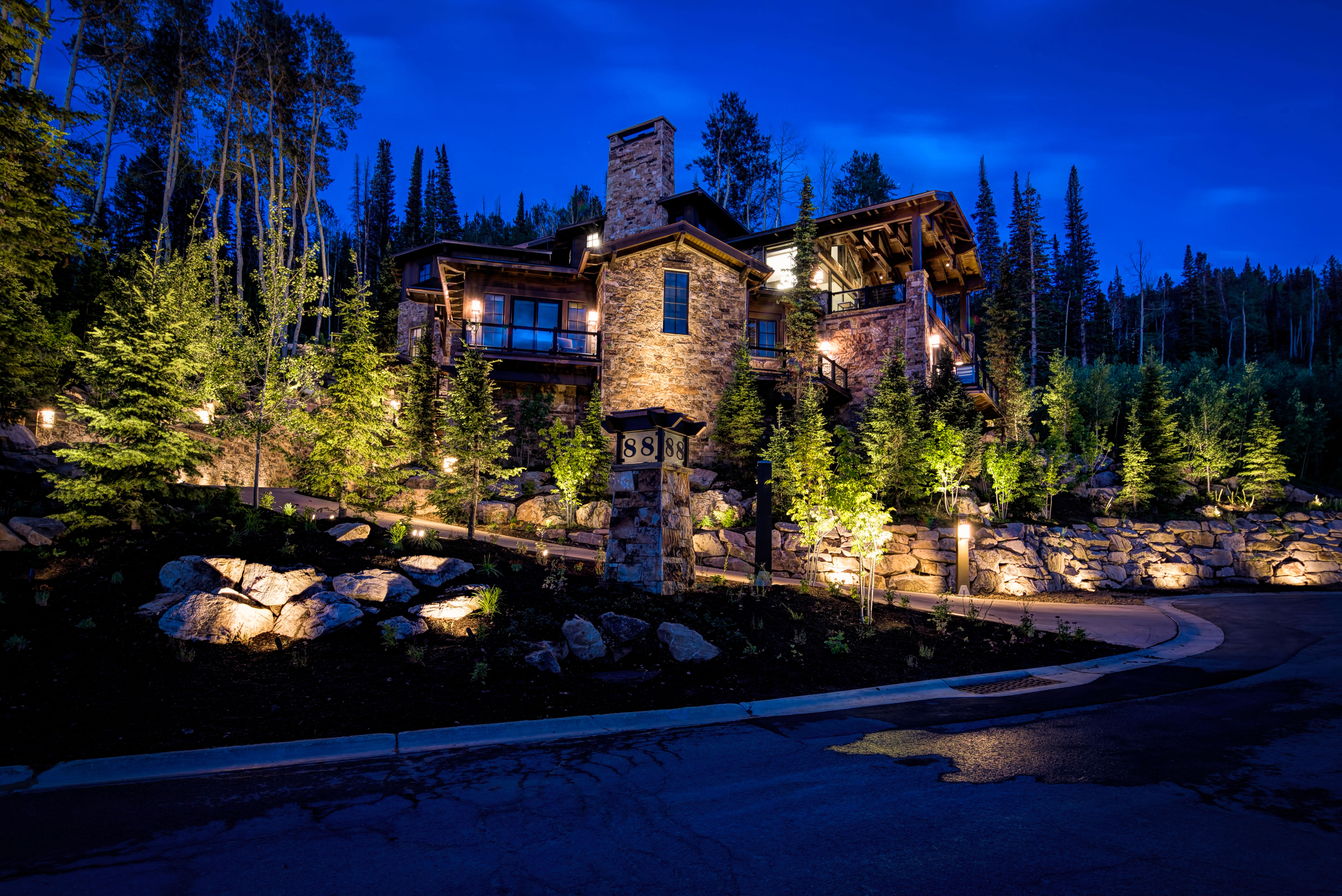 lighting landscape driveway night portfolio vision landscape2